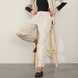 NWT Athleta High Rise Celestial High Rise Utility Pant XL White Jogger
